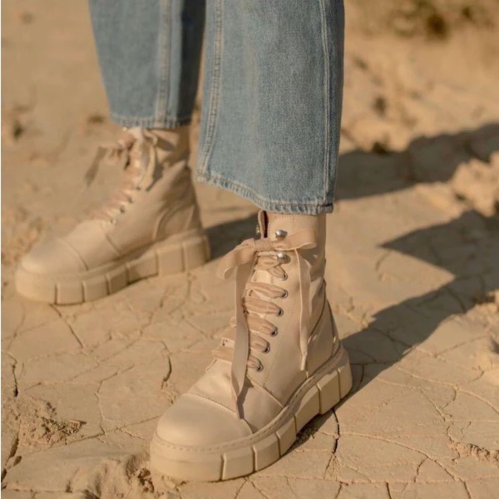 Women's White Lace-Up Ankle Boots